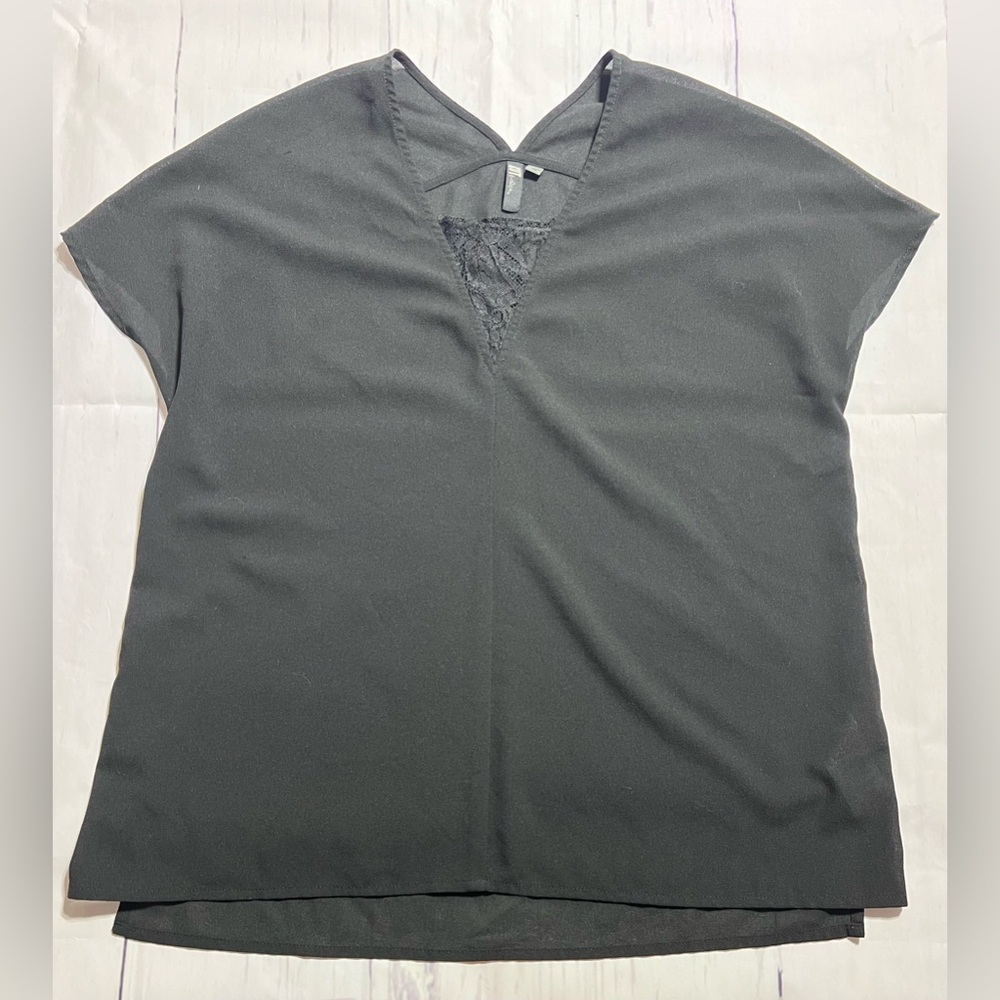 2/$20 Sale Kut from the Kloth Black V-Neck Blouse